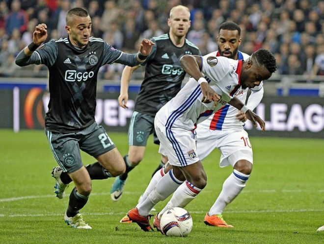 年来在主场 年来在主场